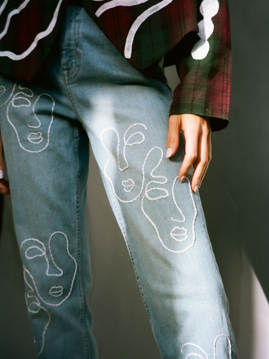 High Waisted Embroidery Jean