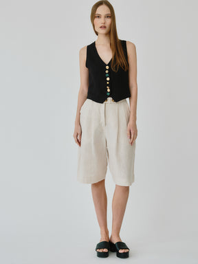 Women's Linen Bermuda Shorts in Beige | Beau | Fanfare