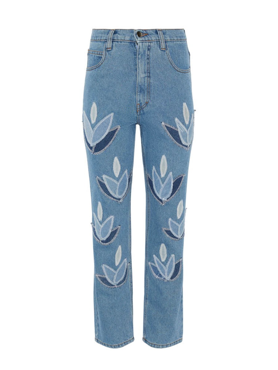 Avenue Denim Capris Blue Jeans Size 14 — Family Tree Resale 1